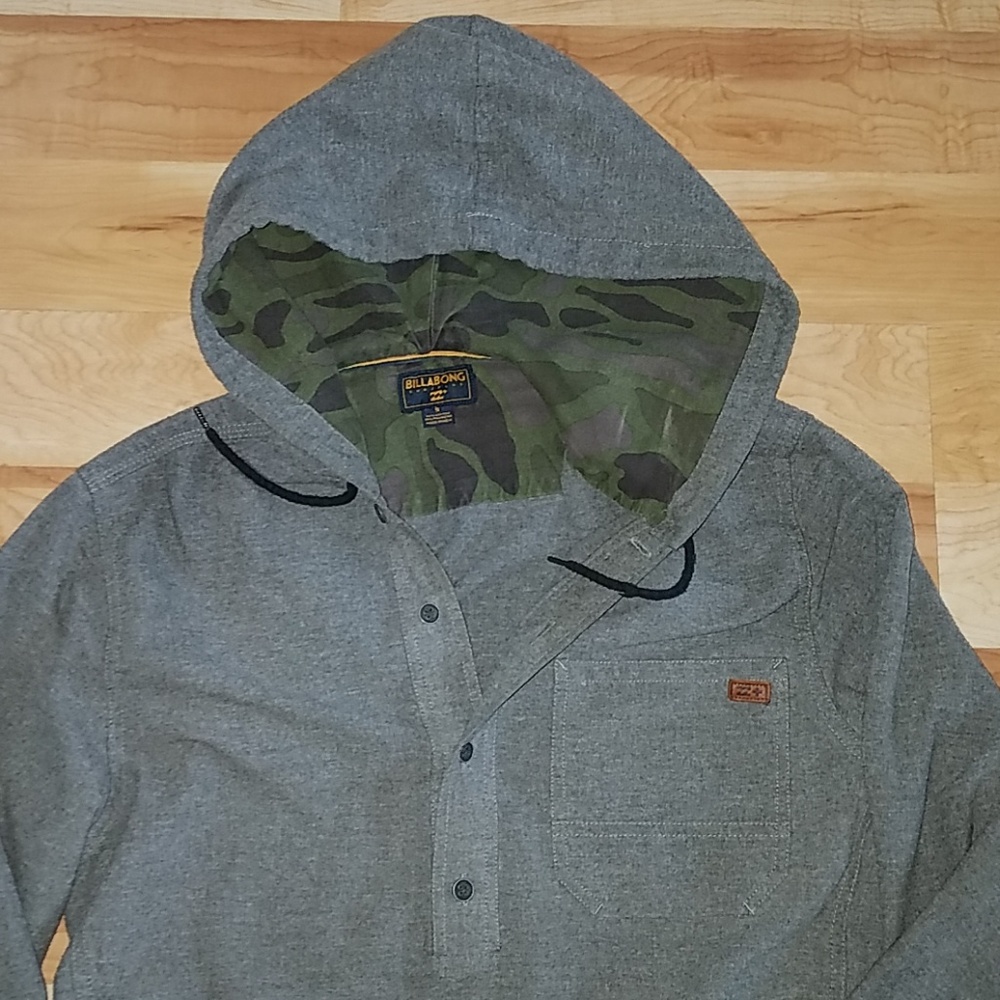 Billabong Men's Hooded Long Sleevs Shirt